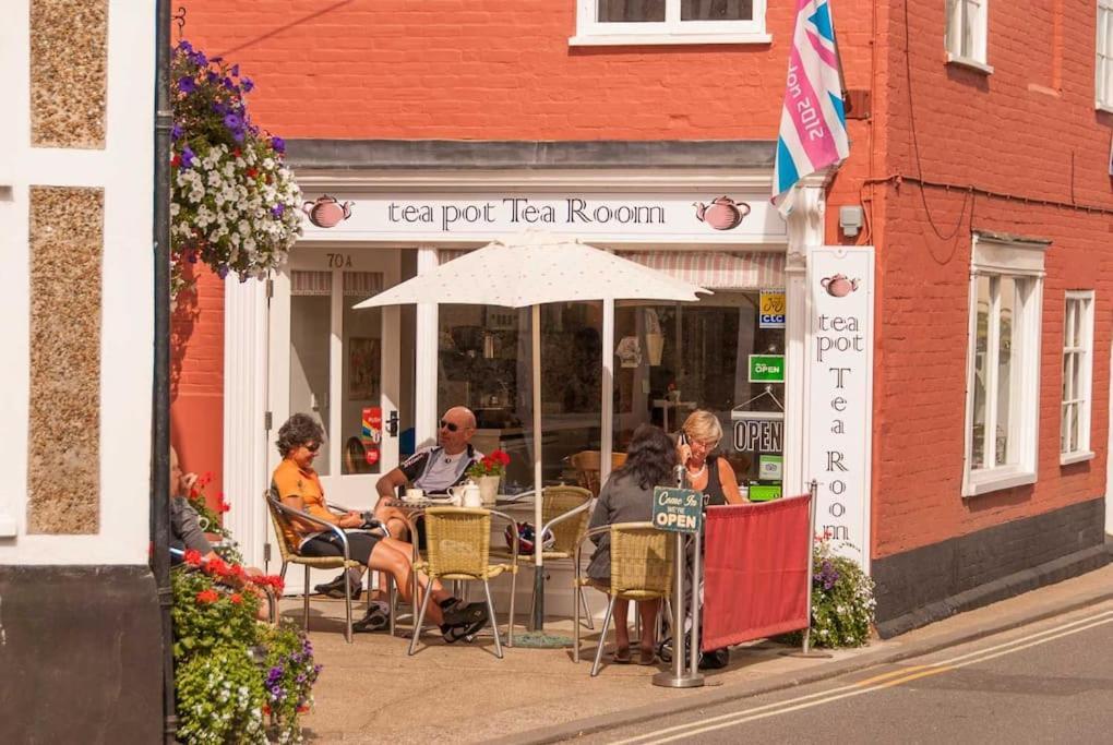 Wren Cottage, A Very Cosy Historic Coastal Cottage In A Pretty Little Village Wickham Market Eksteriør bilde